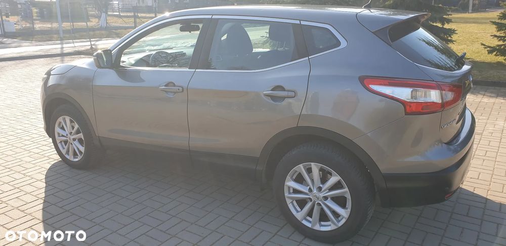 Nissan Qashqai 1.5 dCi DPF 360 - 3