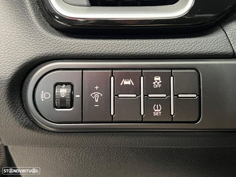 Kia Ceed SW 1.6 CRDi Nav Line - 19