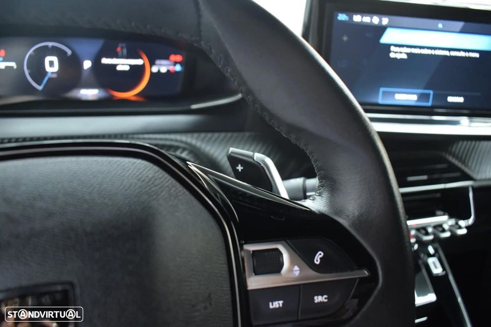 Peugeot 2008 1.2 PureTech Allure EAT8 - 10