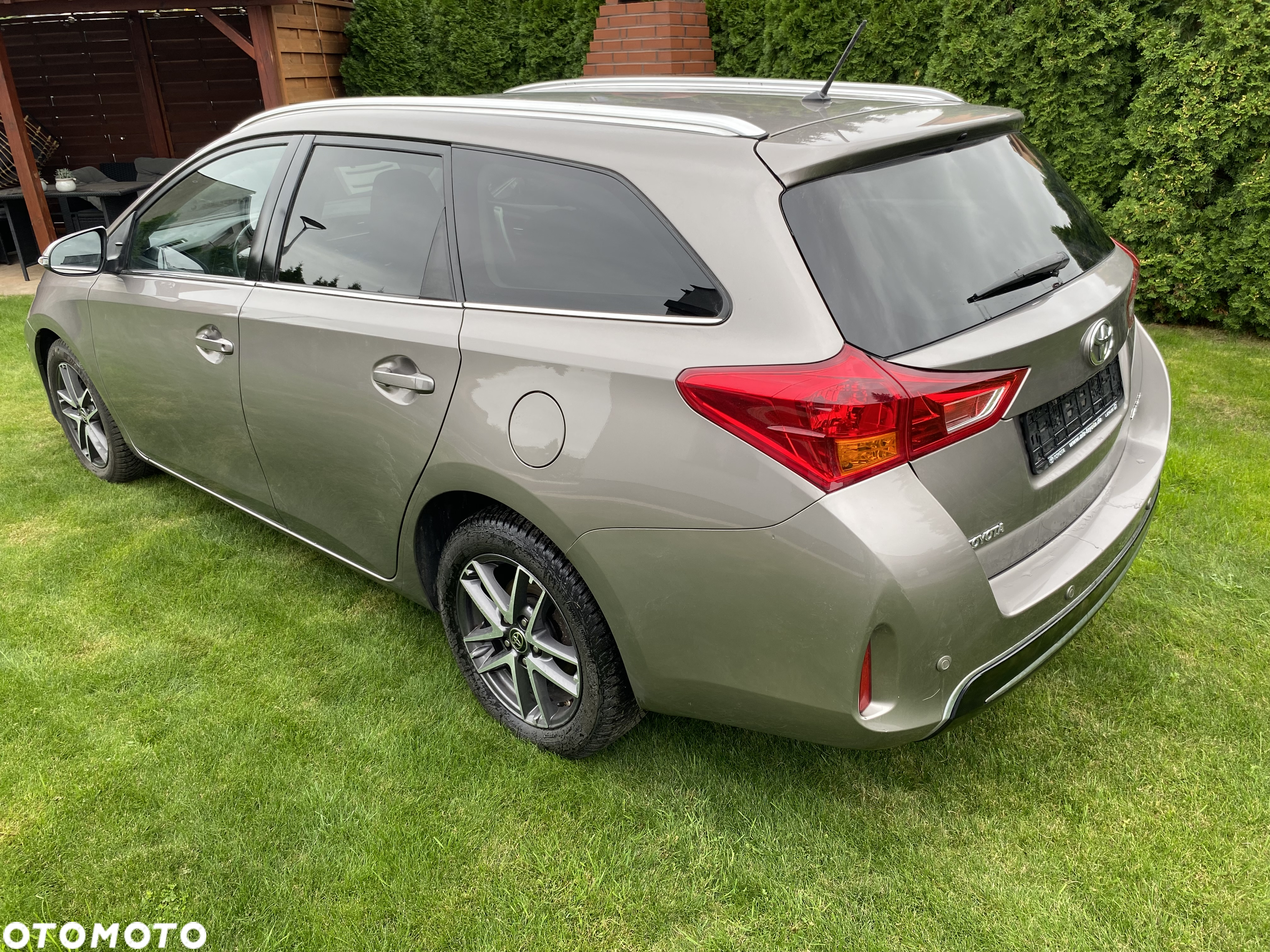Toyota Auris 1.4 D-4D - 4