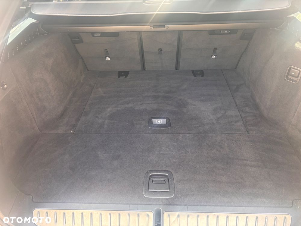 BMW Seria 5 M550d xDrive - 9