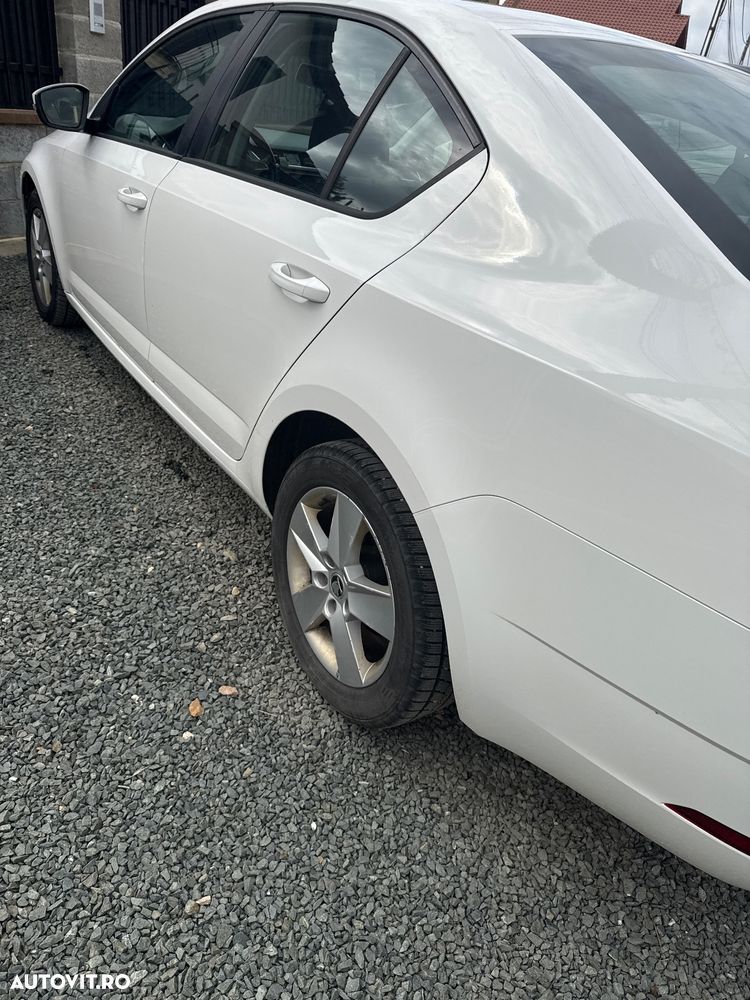 Skoda Octavia - 3