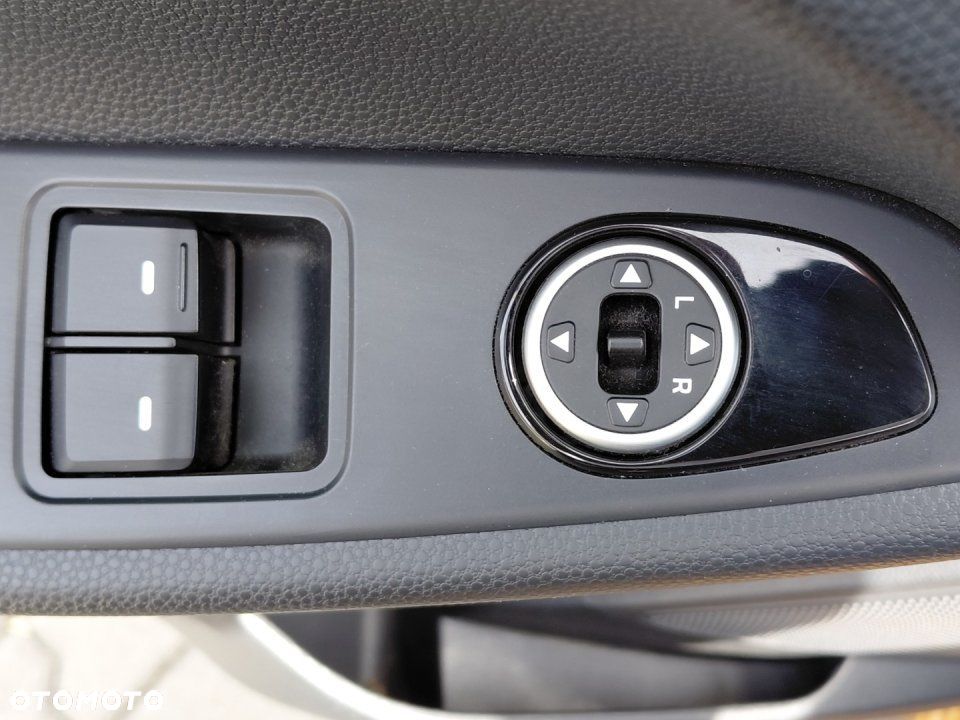 Hyundai i20 - 12