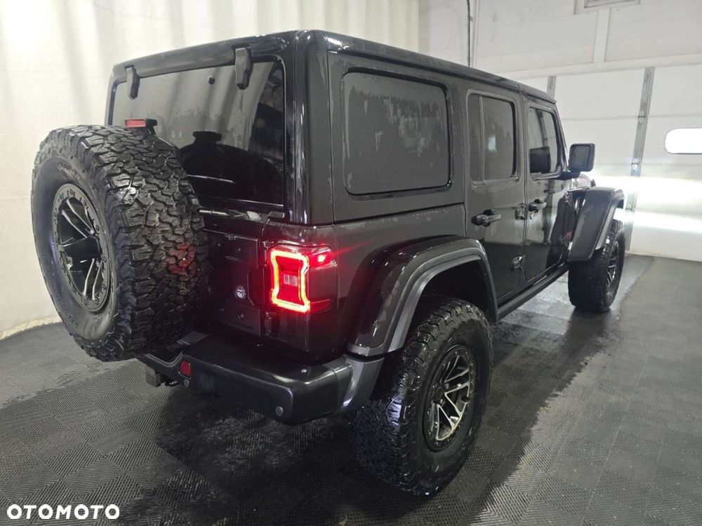 Jeep Wrangler - 5