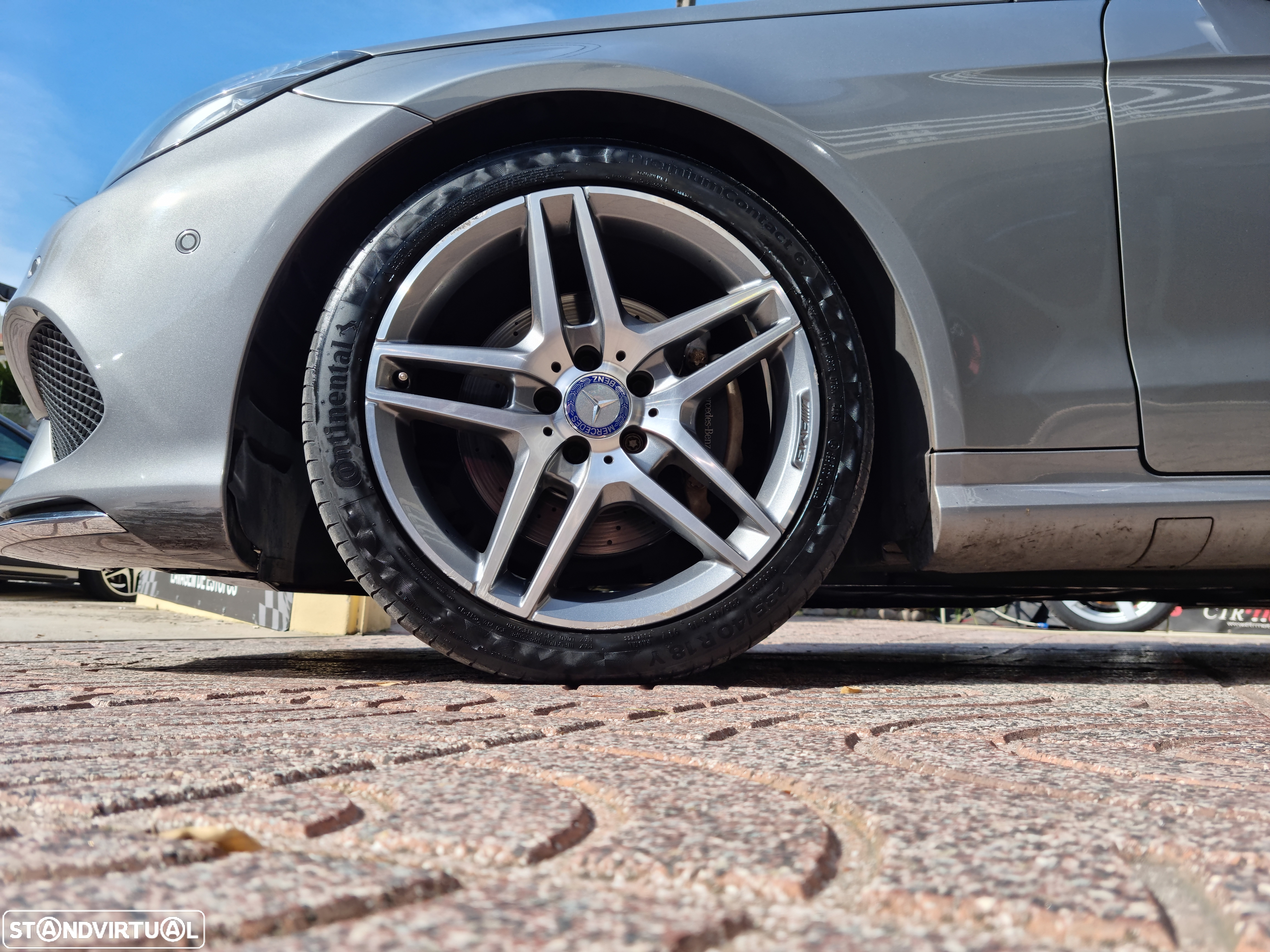 Mercedes-Benz E 220 CDI DPF Coupe BlueEFFICIENCY 7G-TRONIC Avantgarde - 13