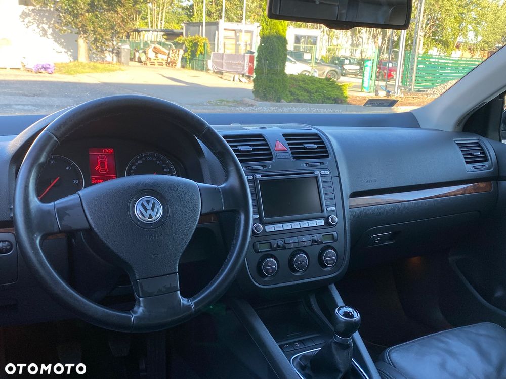Volkswagen Jetta 1.9 TDI United - 17