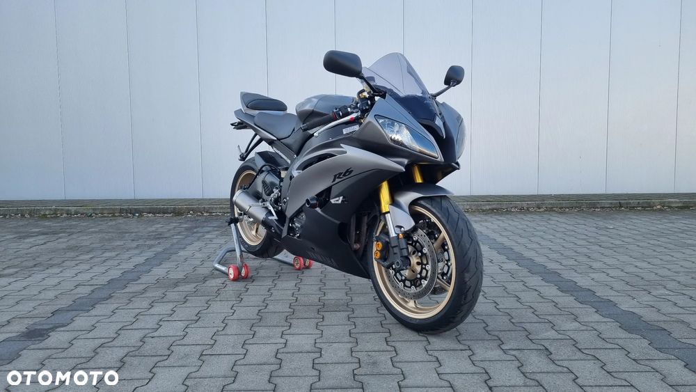 Yamaha R6 - 2