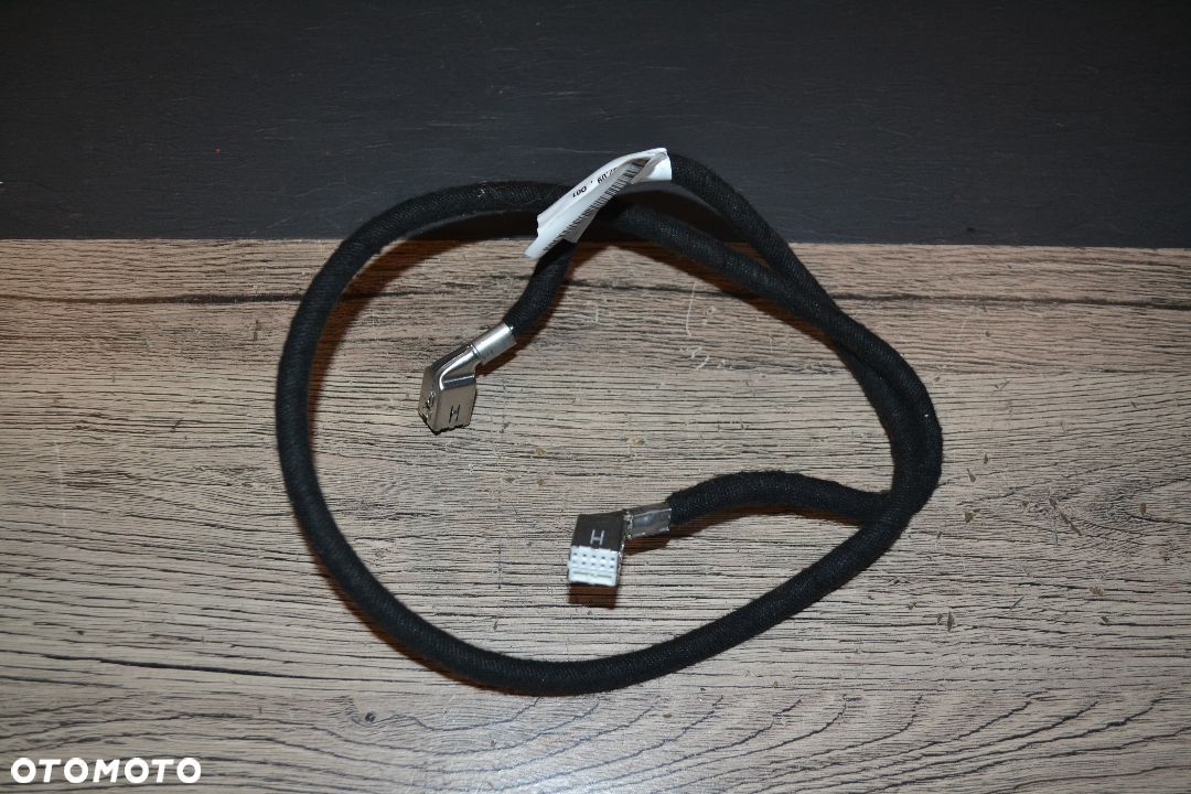 MERCEDES W212 WIĄZKA PRZEWÓD WYŚWIETLACZA RADIA 2124405732 - 1