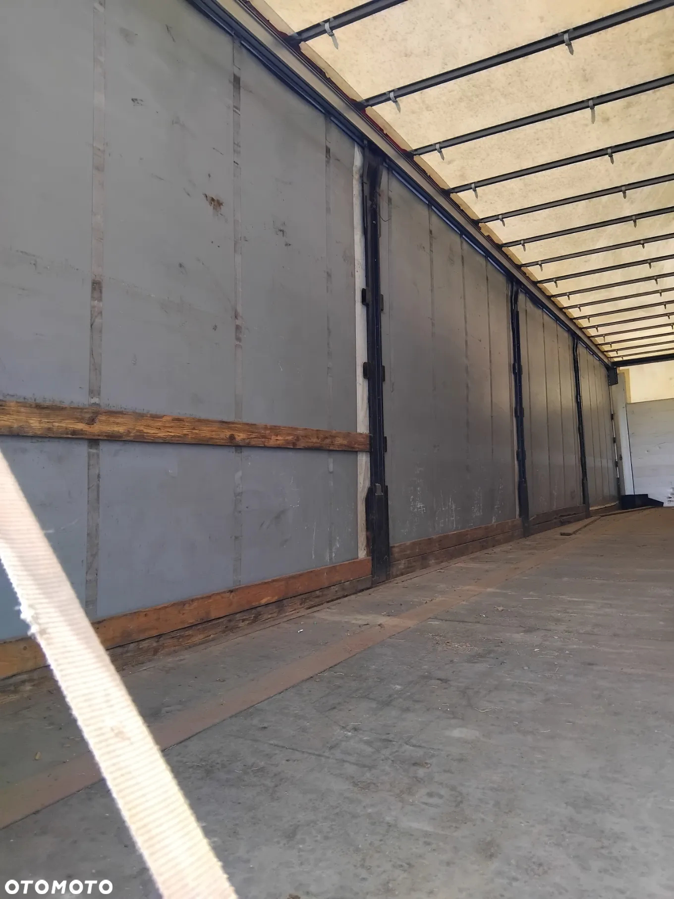 Schmitz Cargobull sko24 - 8