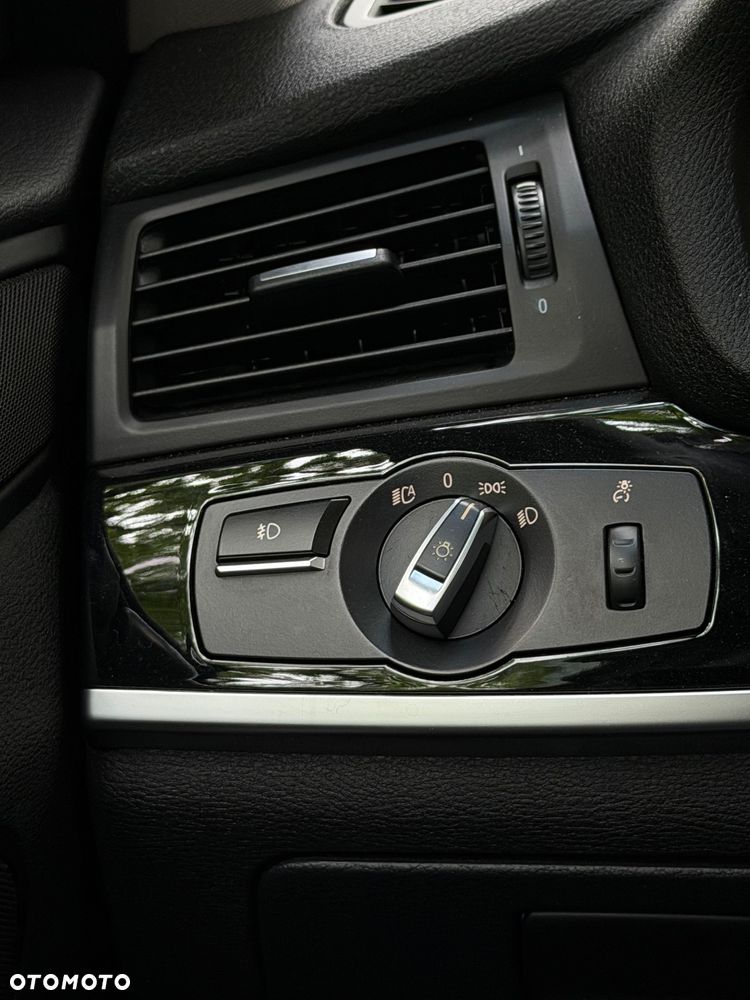 BMW X3 28i xDrive - 22