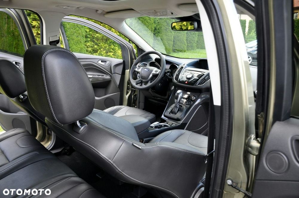 Ford Kuga - 24
