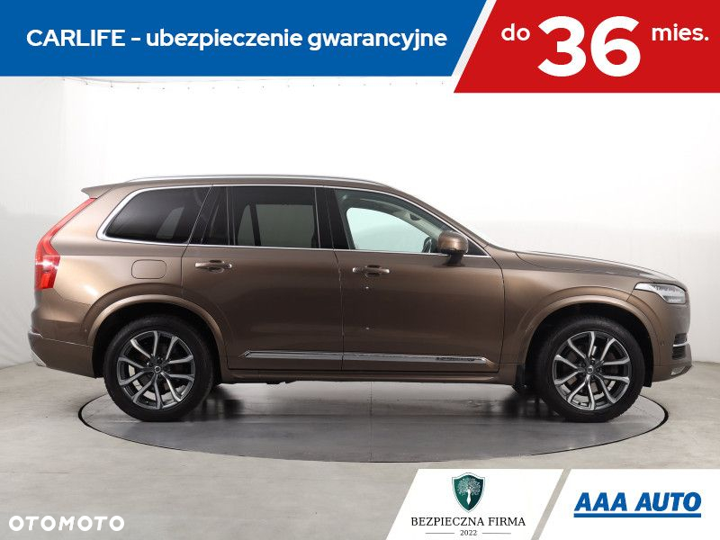 Volvo XC 90 - 7