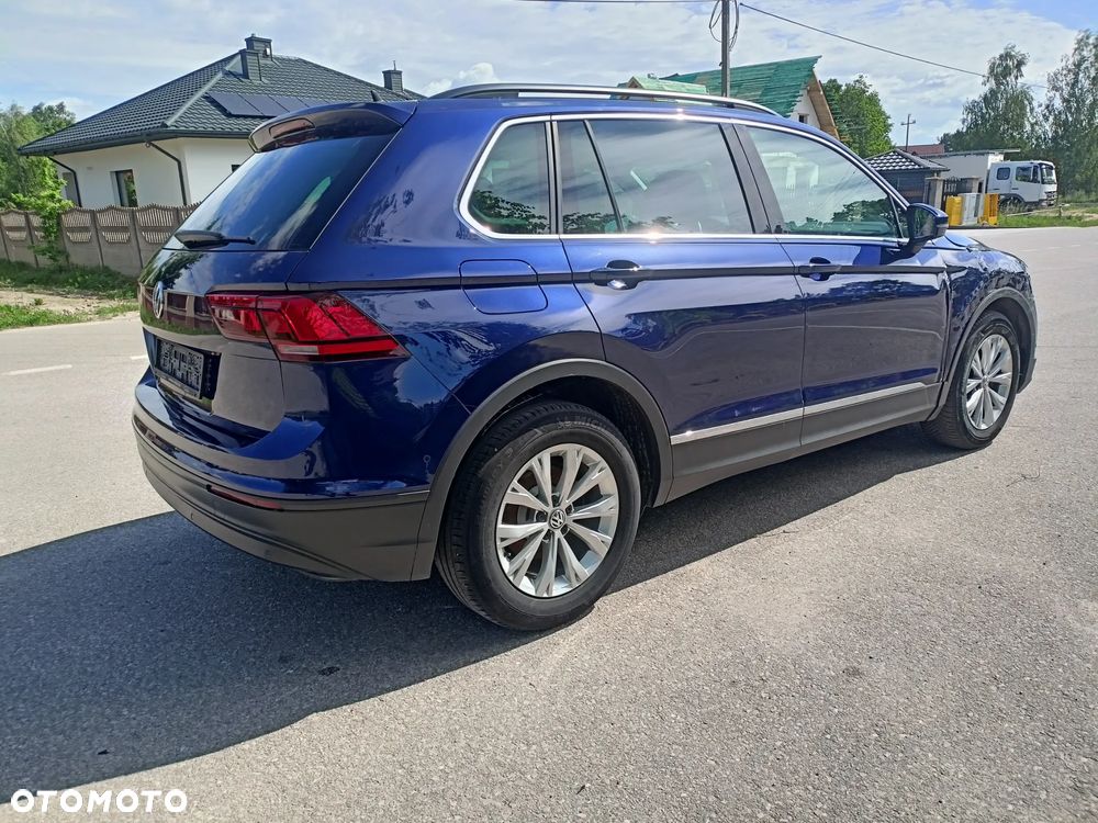 Volkswagen Tiguan - 19