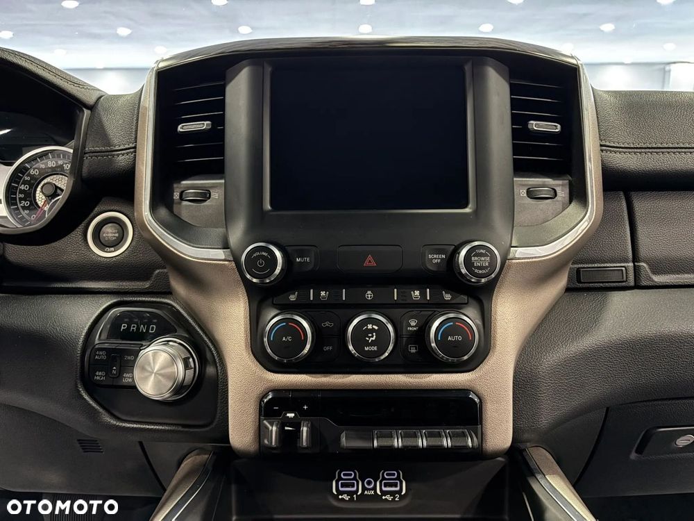 Dodge RAM 5.7 4x4 - 26