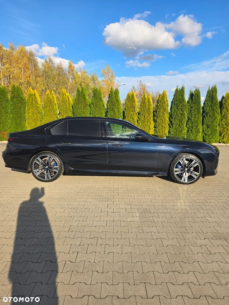 BMW Seria 7 2022 photo 4