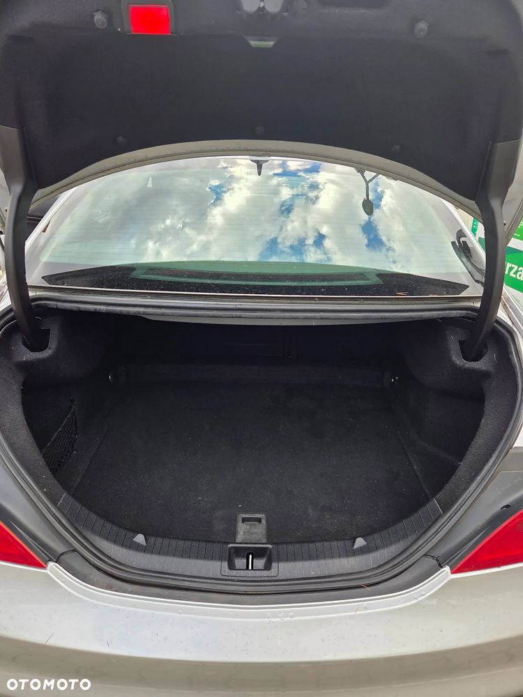 Mercedes-Benz CLA 250 4Matic 7G-DCT - 13