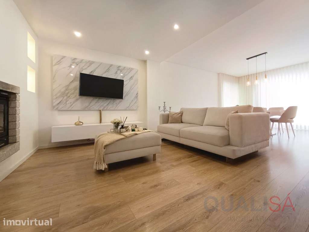 Apartamento T3 de gaveto com varandas e garagem fechada localizado ... - Grande imagem: 3/35
