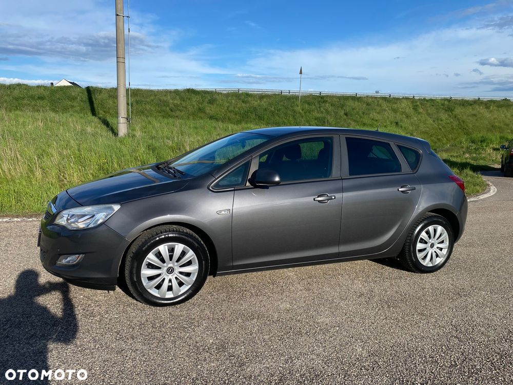 Opel Astra 1.4 Turbo Design Edition - 13