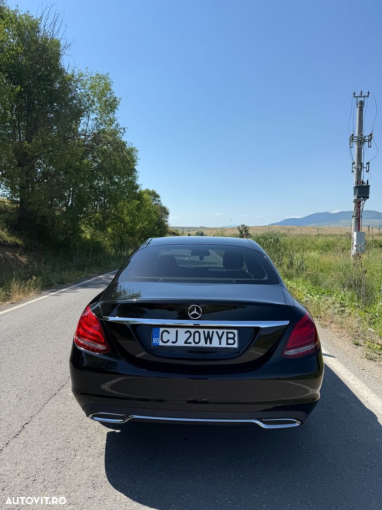 Mercedes-Benz C - 6