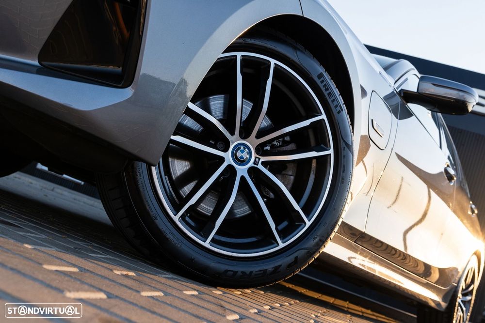 BMW 330 e Auto - 5