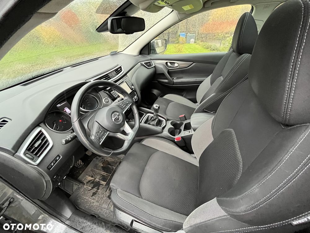 Nissan Qashqai 1.5 dCi N-CONNECTA - 9