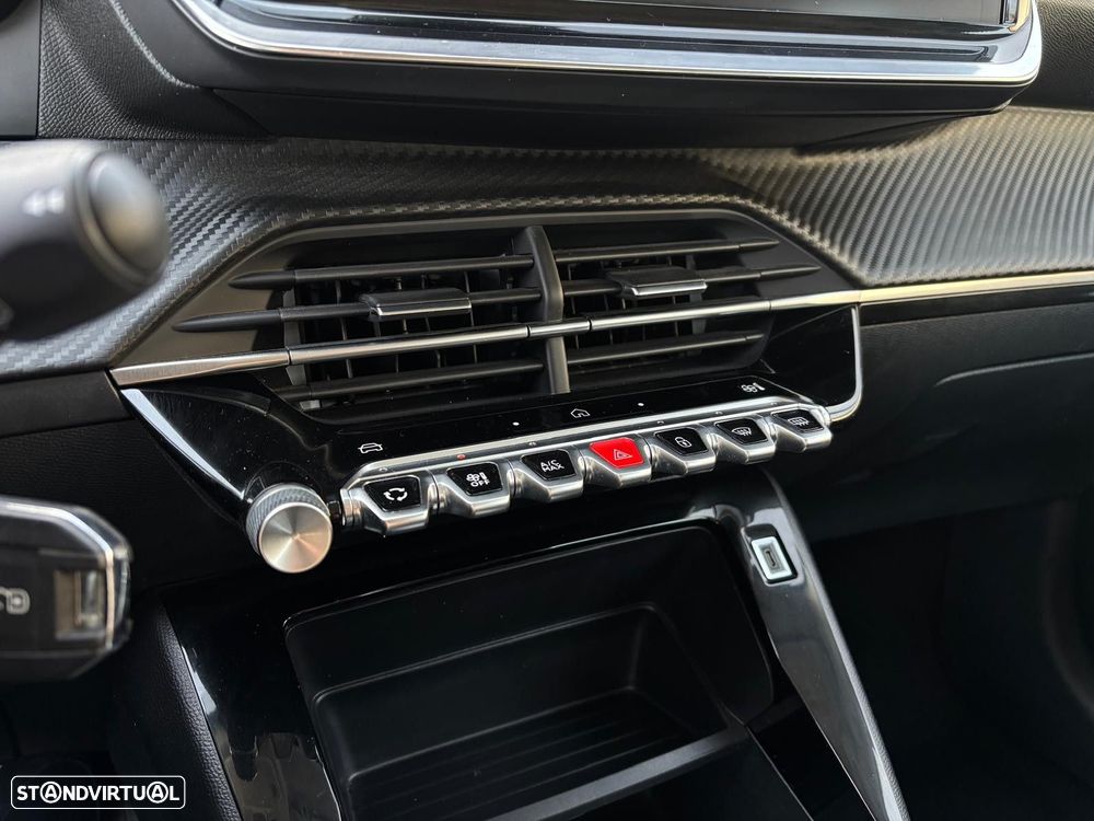 Peugeot e-208 50 kWh Allure Pack - 22