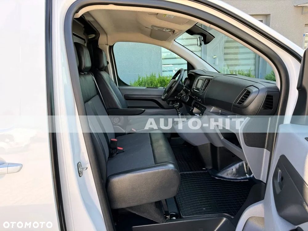 Opel Vivaro - 8