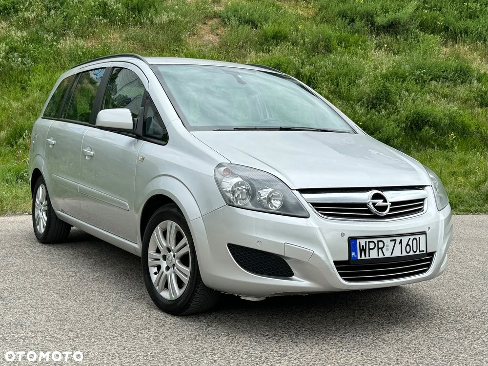 Opel Zafira 1.7 CDTI Essentia - 3