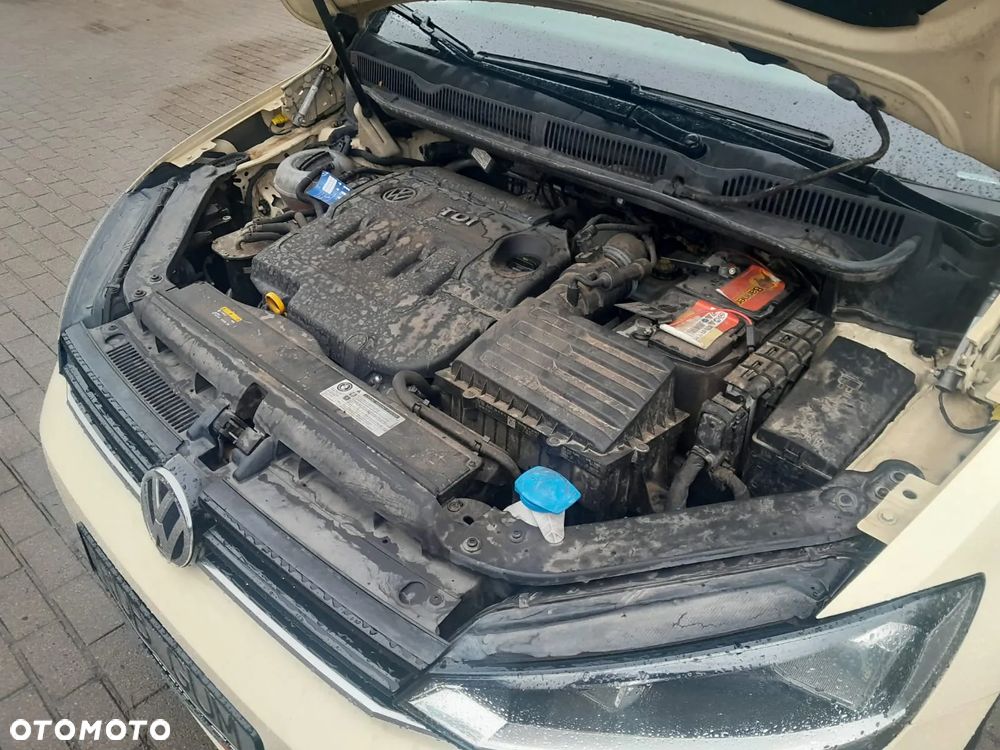 Volkswagen Touran - 24