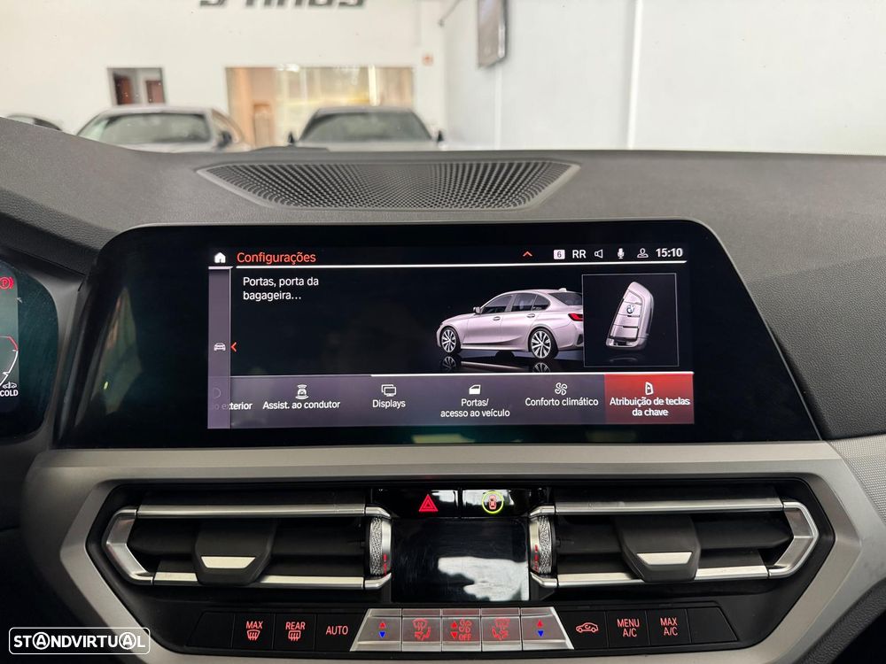 BMW 330 e Pack M Auto - 36