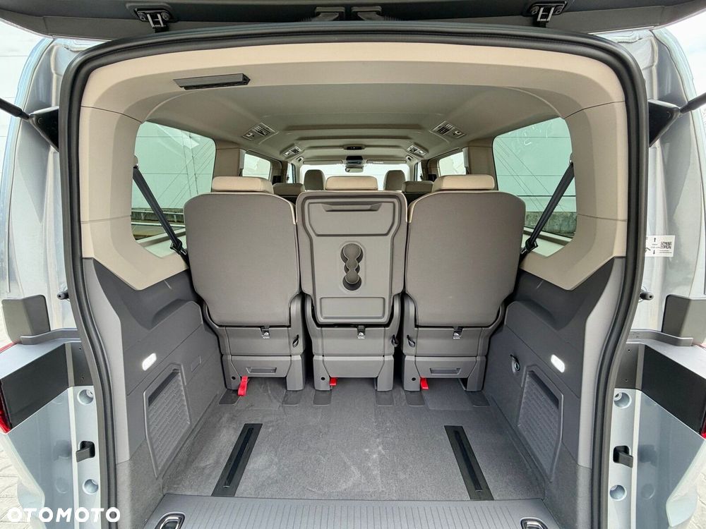 Volkswagen Multivan - 19