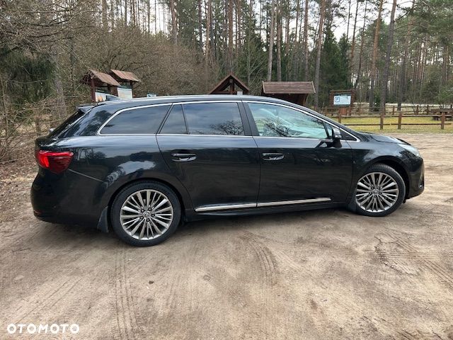 Toyota Avensis 2.0 D-4D Prestige - 8