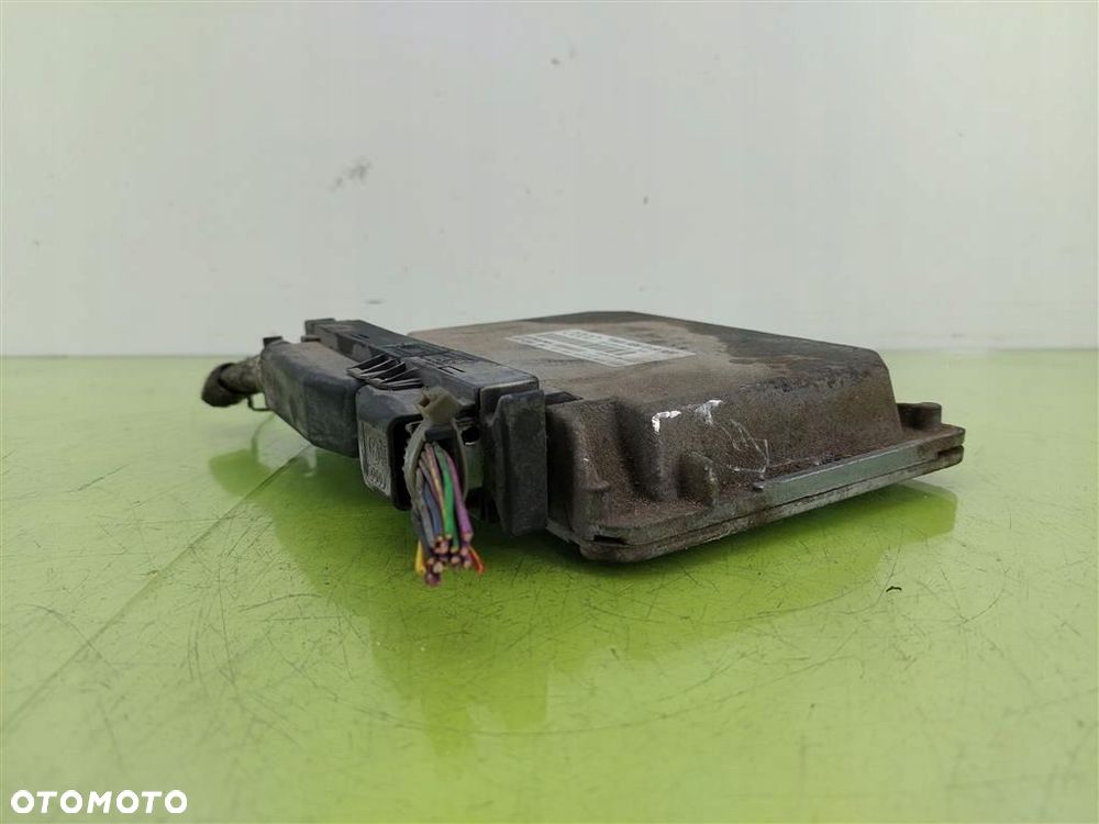 Komputer sterownik silnika Audi A3 8L 1,6 B 96-03 R 06A906019AM 5WP438004 - 3
