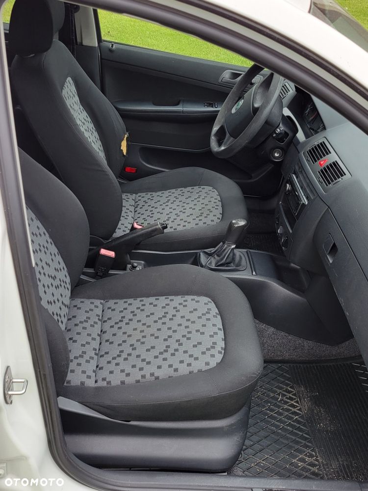 Skoda Fabia - 5
