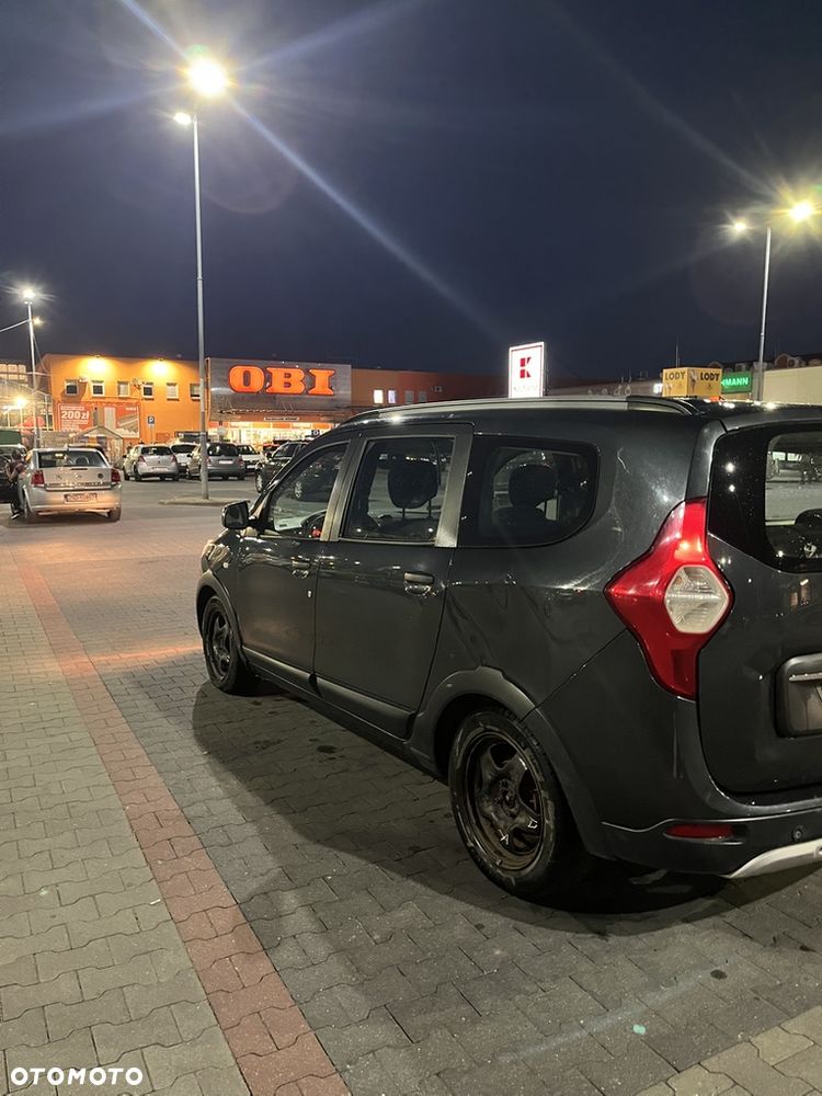 Dacia Lodgy 1.6 SCe Stepway S&S - 6