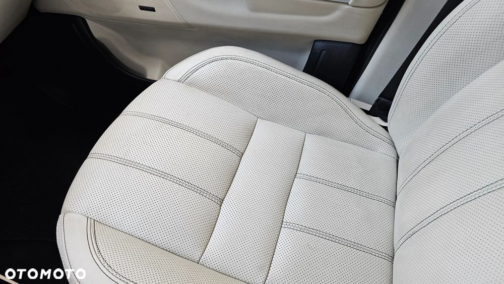 Land Rover Range Rover Sport S 3.6TD V8 HSE Plus - 39