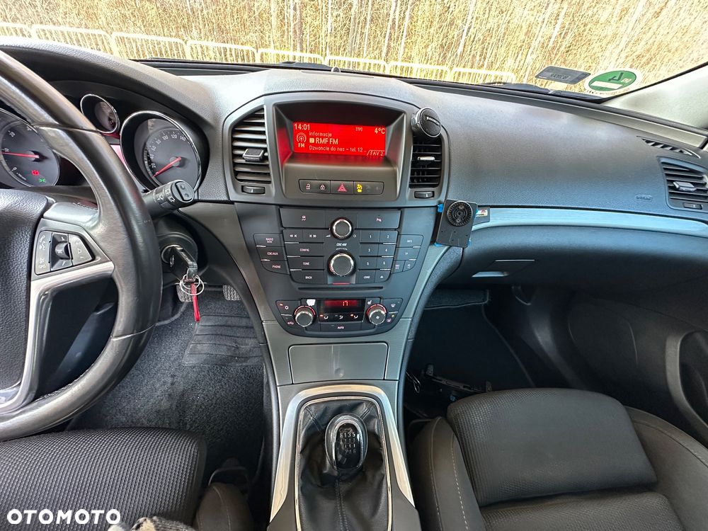 Opel Insignia - 25