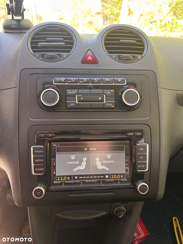 Volkswagen Caddy Maxi Highline BMT - 15