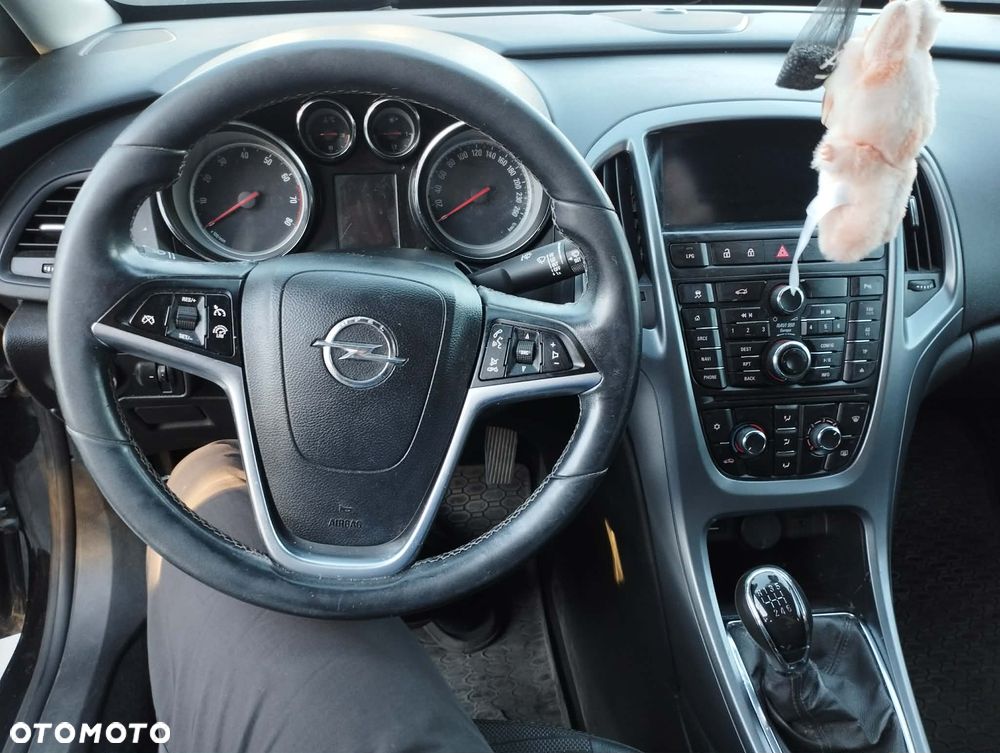 Opel Astra 1.4 T Active EU6 - 7