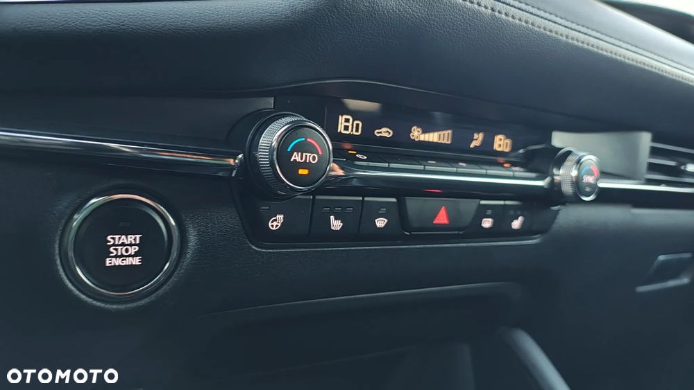 Mazda 3 e-SKYACTIV-G 2.0 M HYBRID SELECTION - 31
