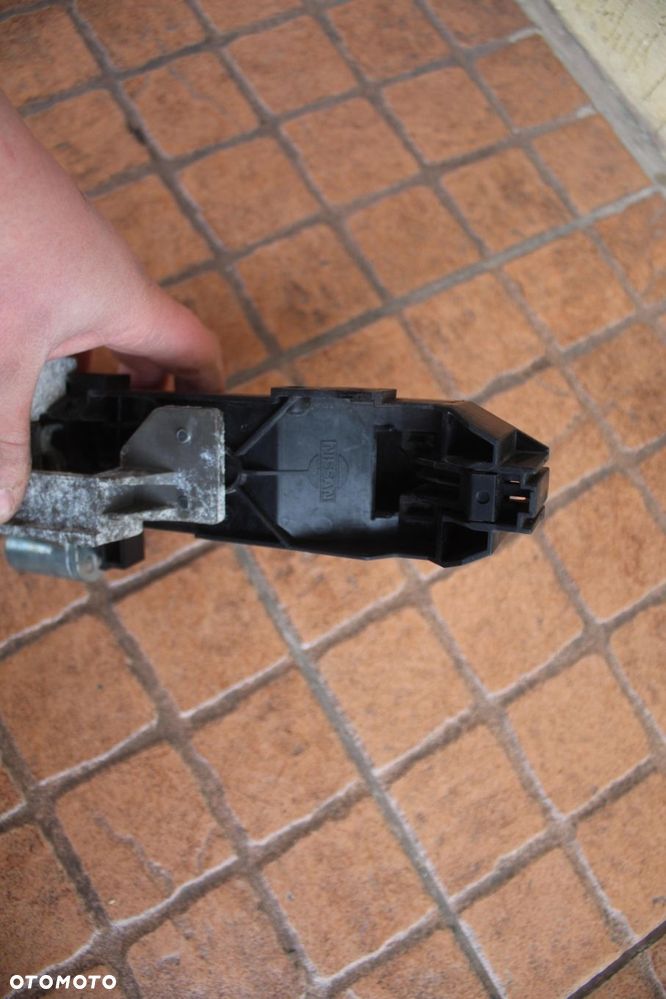 KLAMKA DRZWI PRAWY TYŁ Z11 NISSAN NOTE E11 - 4