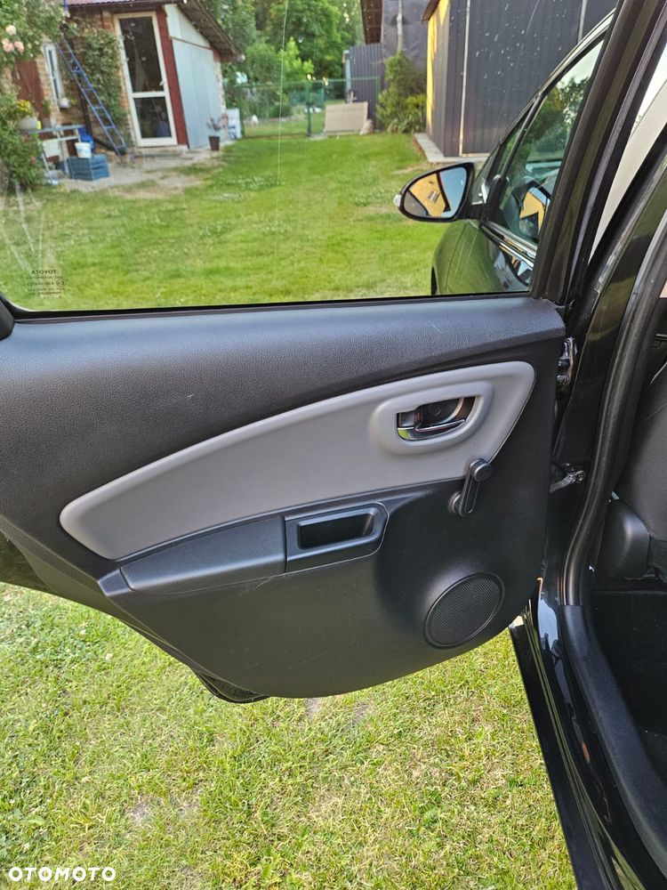 Toyota Yaris 1.33 VVT-i - 24