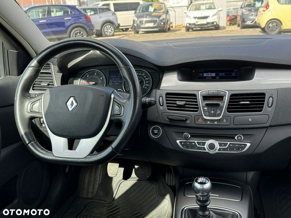 Renault Laguna dCi 110 FAP Limited - 22