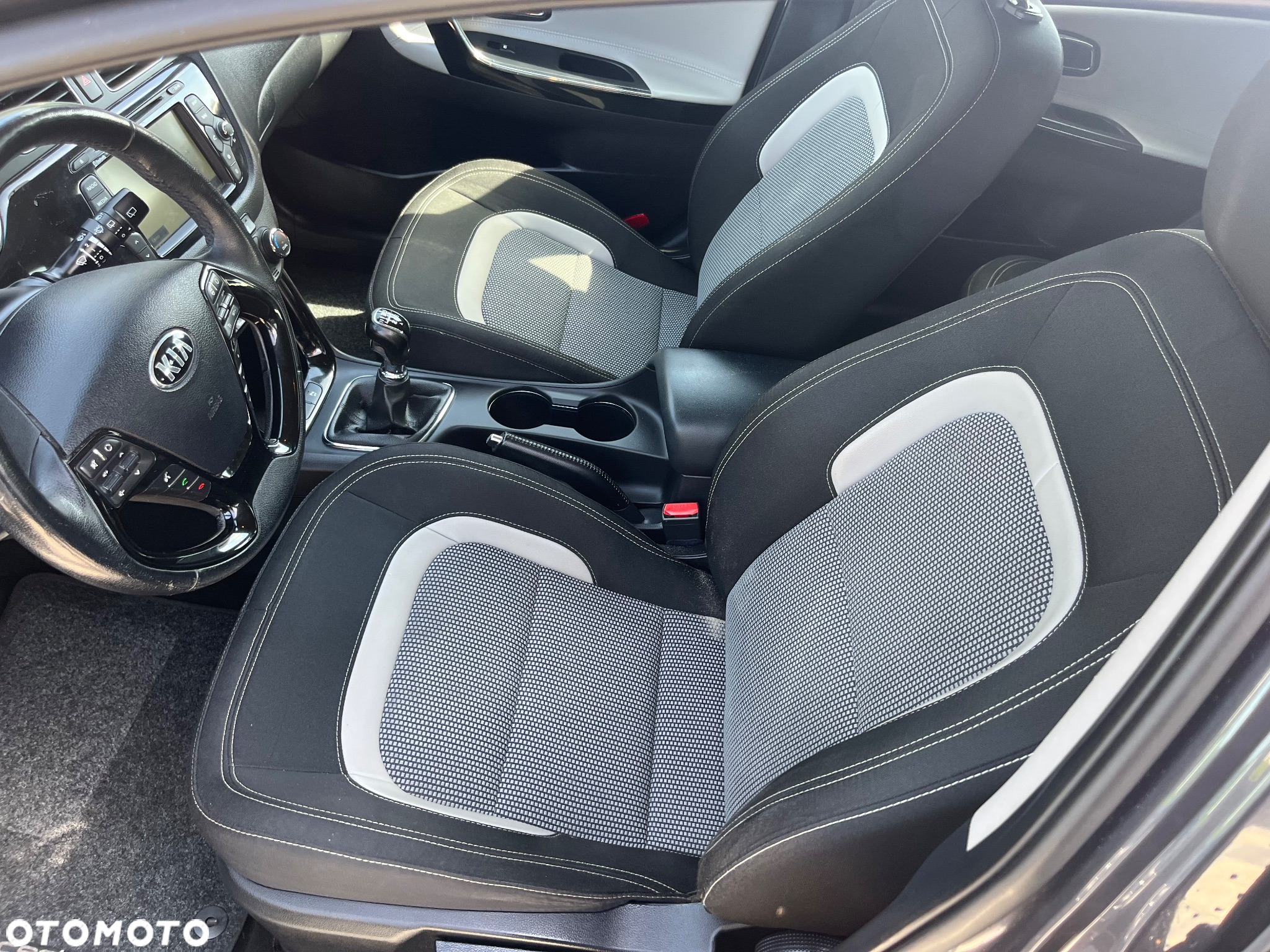 Kia Ceed - 21