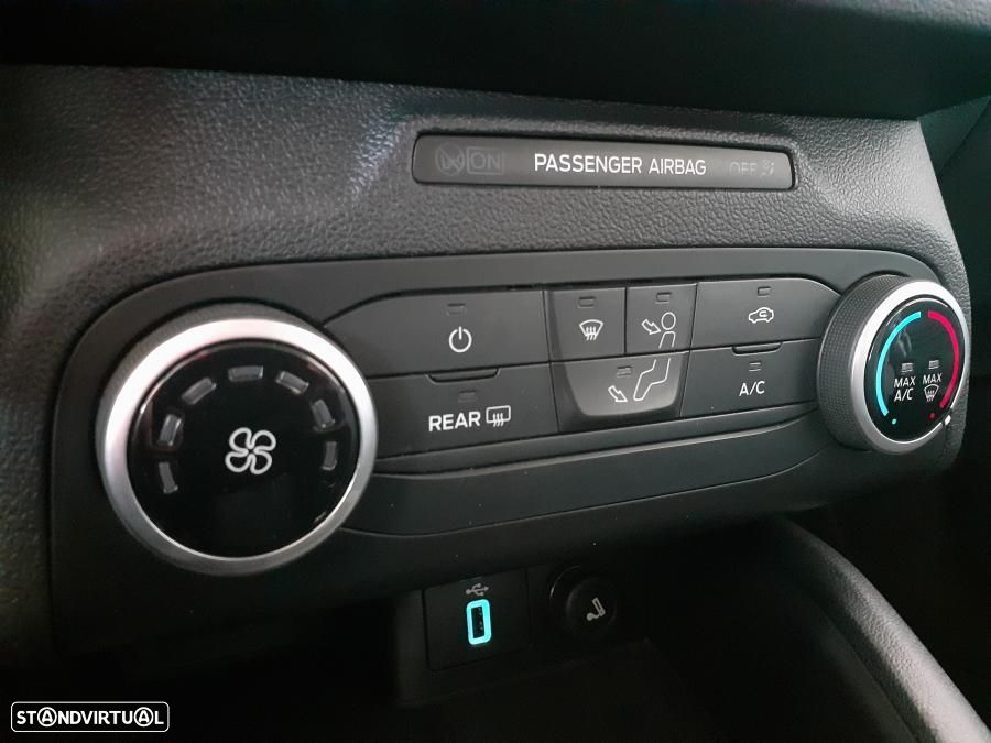 Ford Focus SW 1.5 TDCi EcoBlue Business - 16