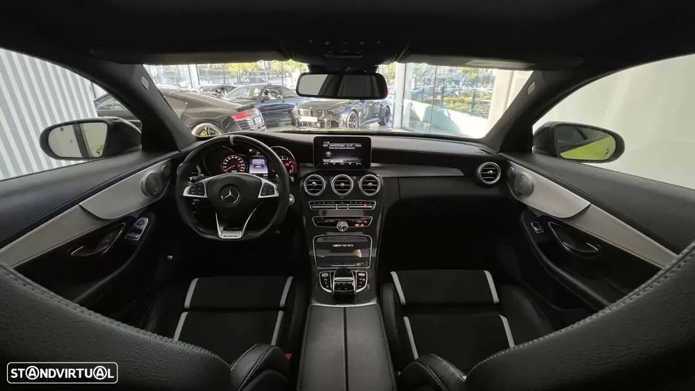 Mercedes-Benz C 63 AMG S - 25