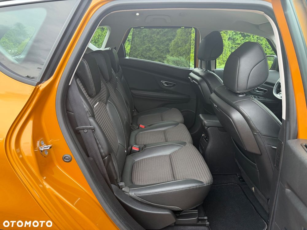 Renault Scenic TCe 140 GPF EDC BUSINESS EDITION - 18