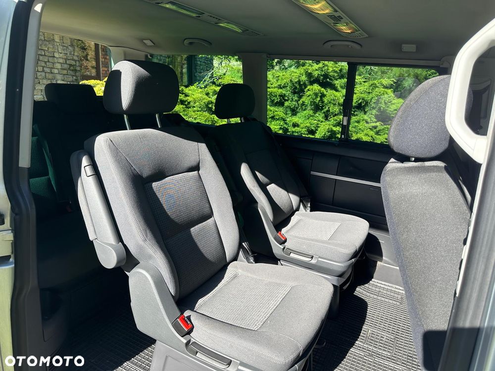 Volkswagen Multivan - 9
