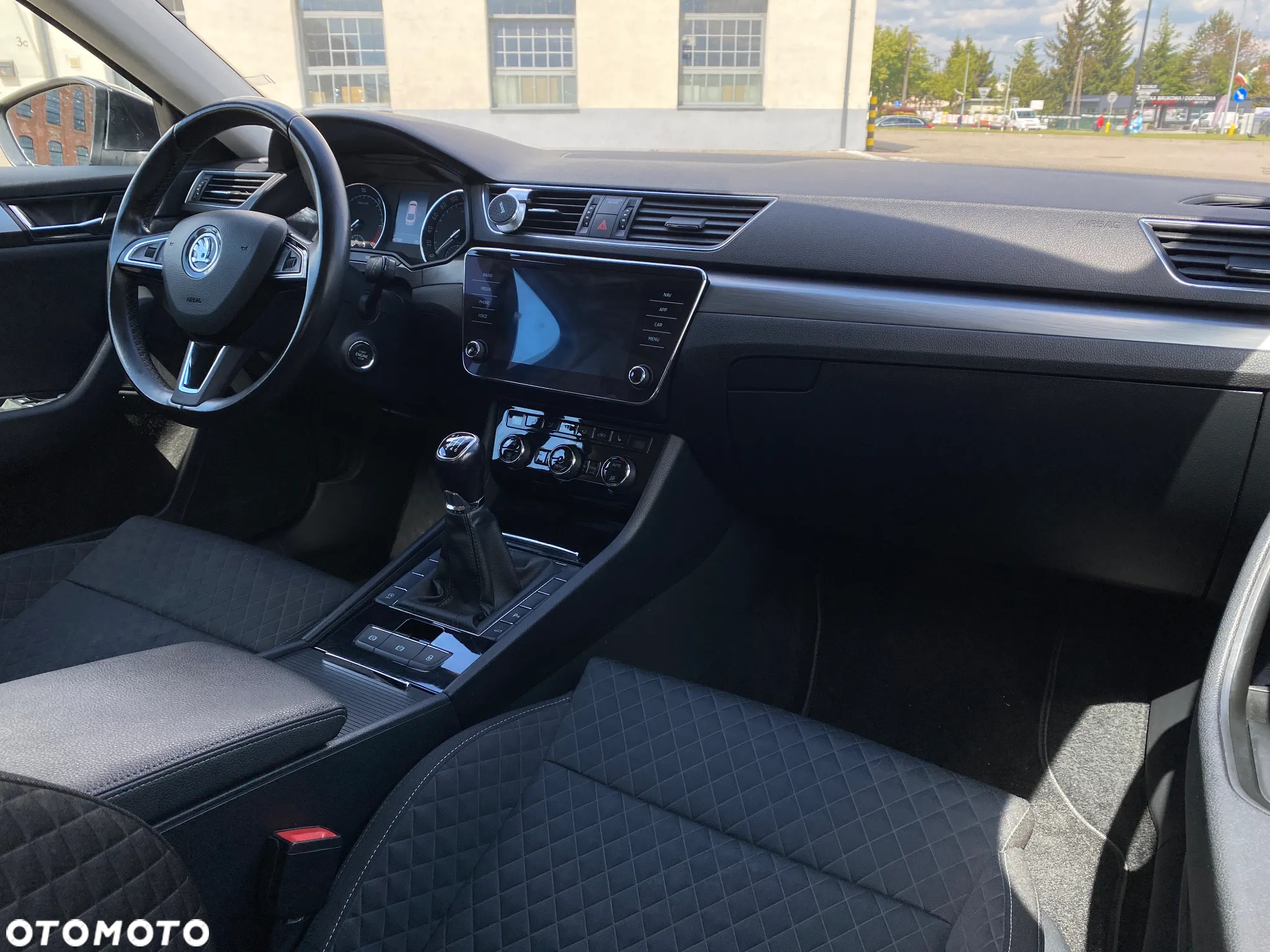 Skoda Superb 2.0 TDI Style - 13