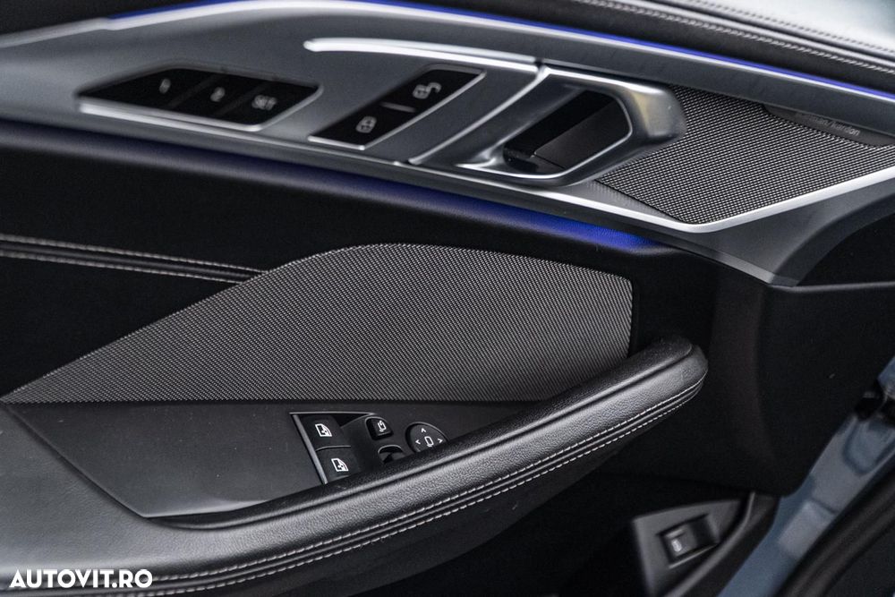 BMW Seria 8 840i xDrive - 38